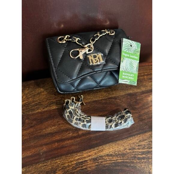 NEW Badgley Mischka Black Chain Quilted Chained Crossbody Mini Purse - Picture 1 of 8